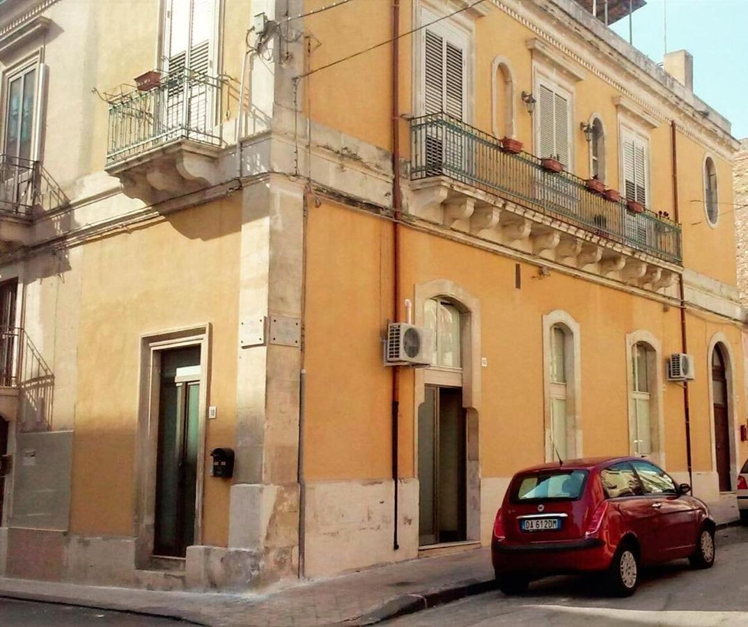 La Piccola Casa Di Angela Villa Syracuse Bagian luar foto